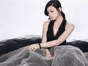 娱乐吃瓜女明星代言游戏,携手热门游戏掀起热潮！